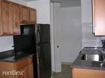 Primary Photo - 441 W Oakdale Ave