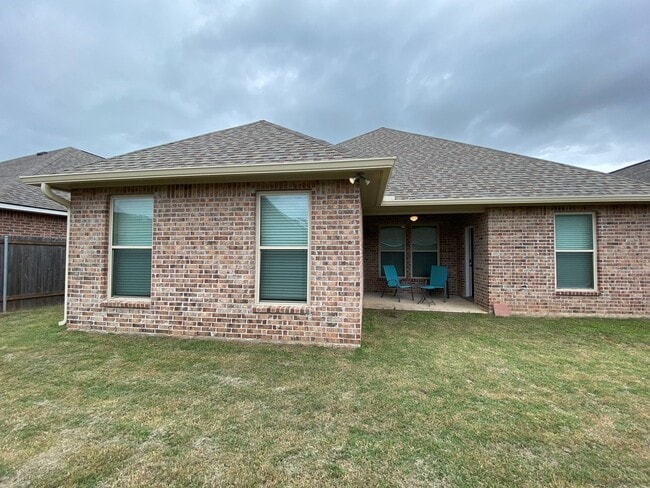 Foto del edificio - Willow Heights