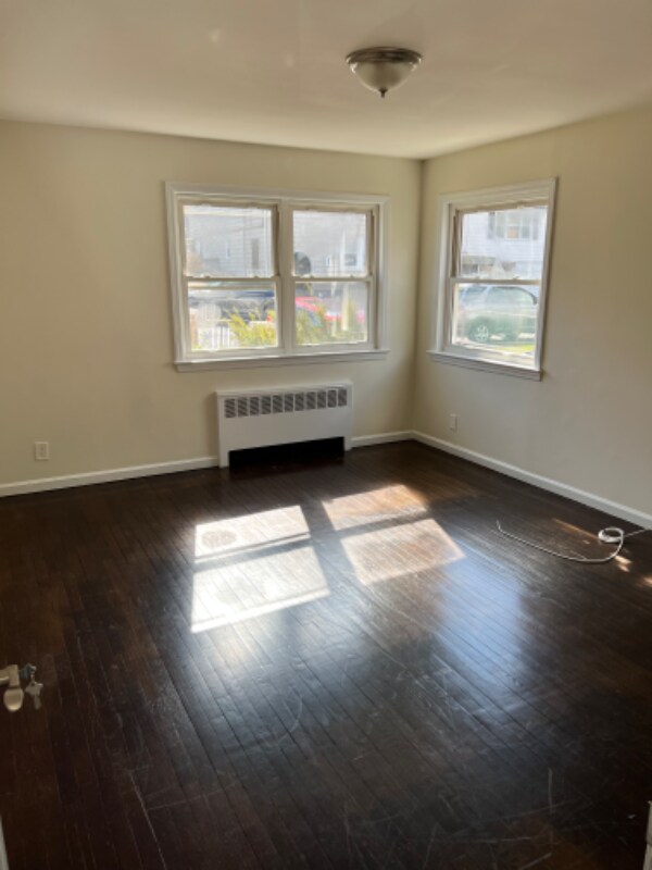 69 Cook Ave Unit 1st floor, Yonkers, NY 10701 Room for Rent in