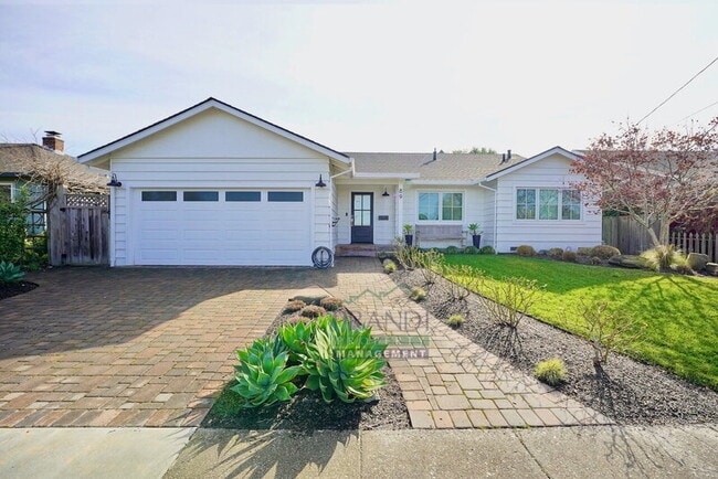 Building Photo - 89 Spindrift Passage