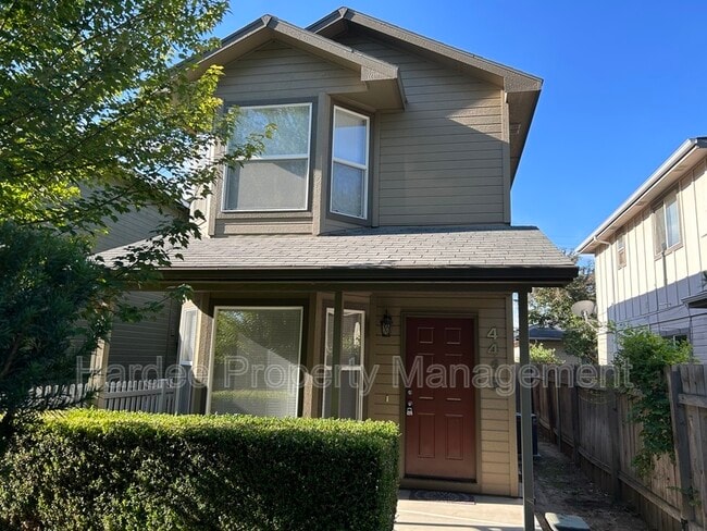 Building Photo - 4419 Freemont St