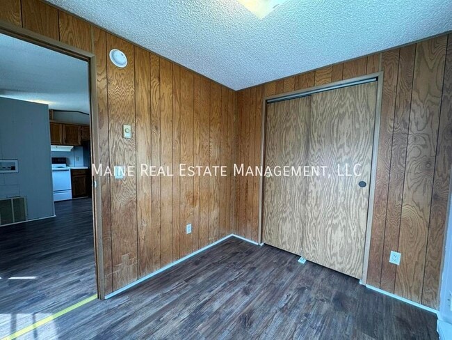 Building Photo - 30 Morton Ave