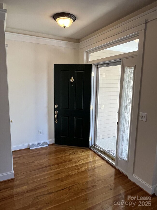 Foto del edificio - 3044 Parker Green Trail