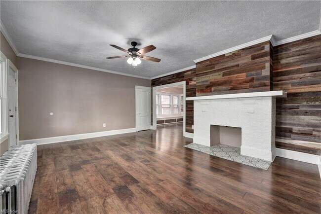 Building Photo - 3234 Euclid Heights Blvd