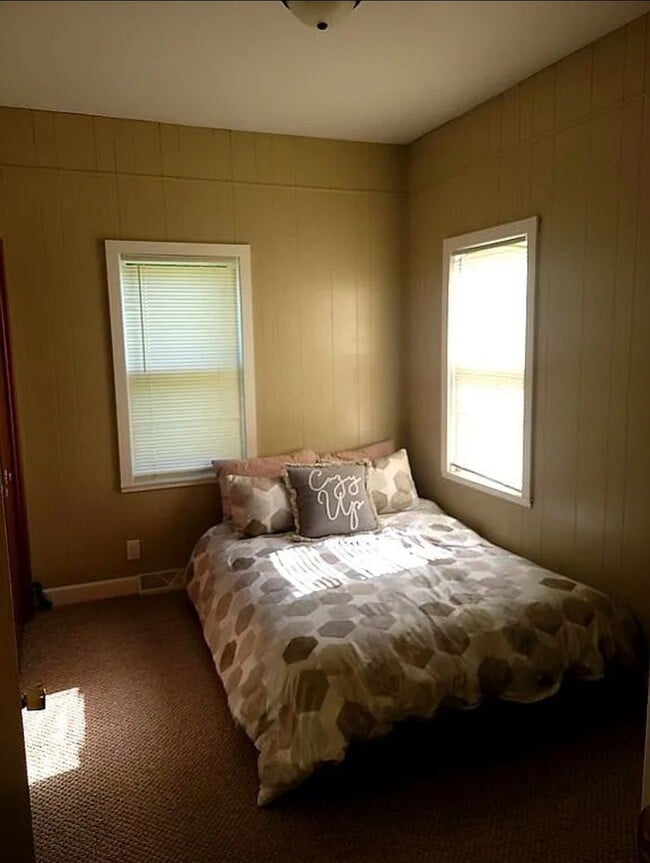 Foto del edificio - 3 Bedroom 1 Bathroom with Garage