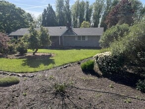 Building Photo - 1395 NW Twins Ln Building Photo - 1395 NW Twins Ln