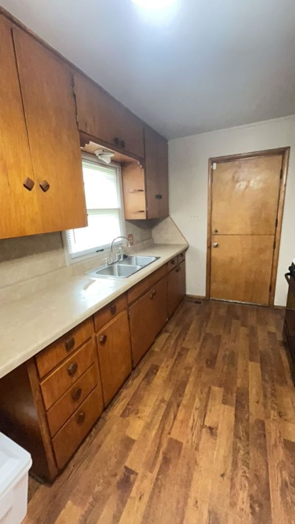 Foto del edificio - 2230 N Meadowbrook Dr