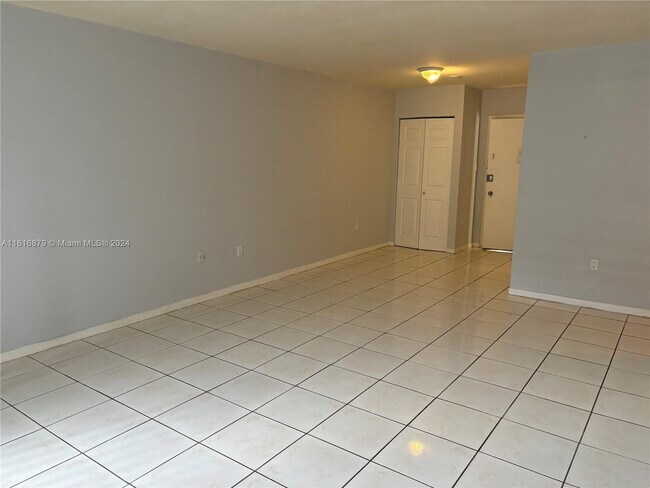 Foto del edificio - 13710 SW 90th Ave