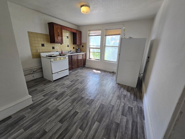 Building Photo - PROP - 309-311 14TH ST