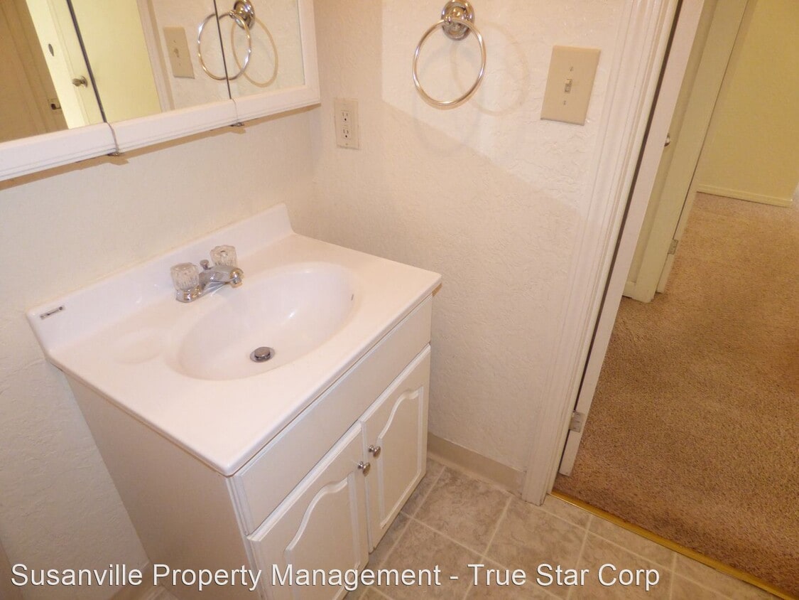 Teléfonos, internet y regalos tecnológicos festivos en AT\u0026T | AT\u0026T  Susanville - 2974 Main St , Susanville, 96130, image size:1125x844