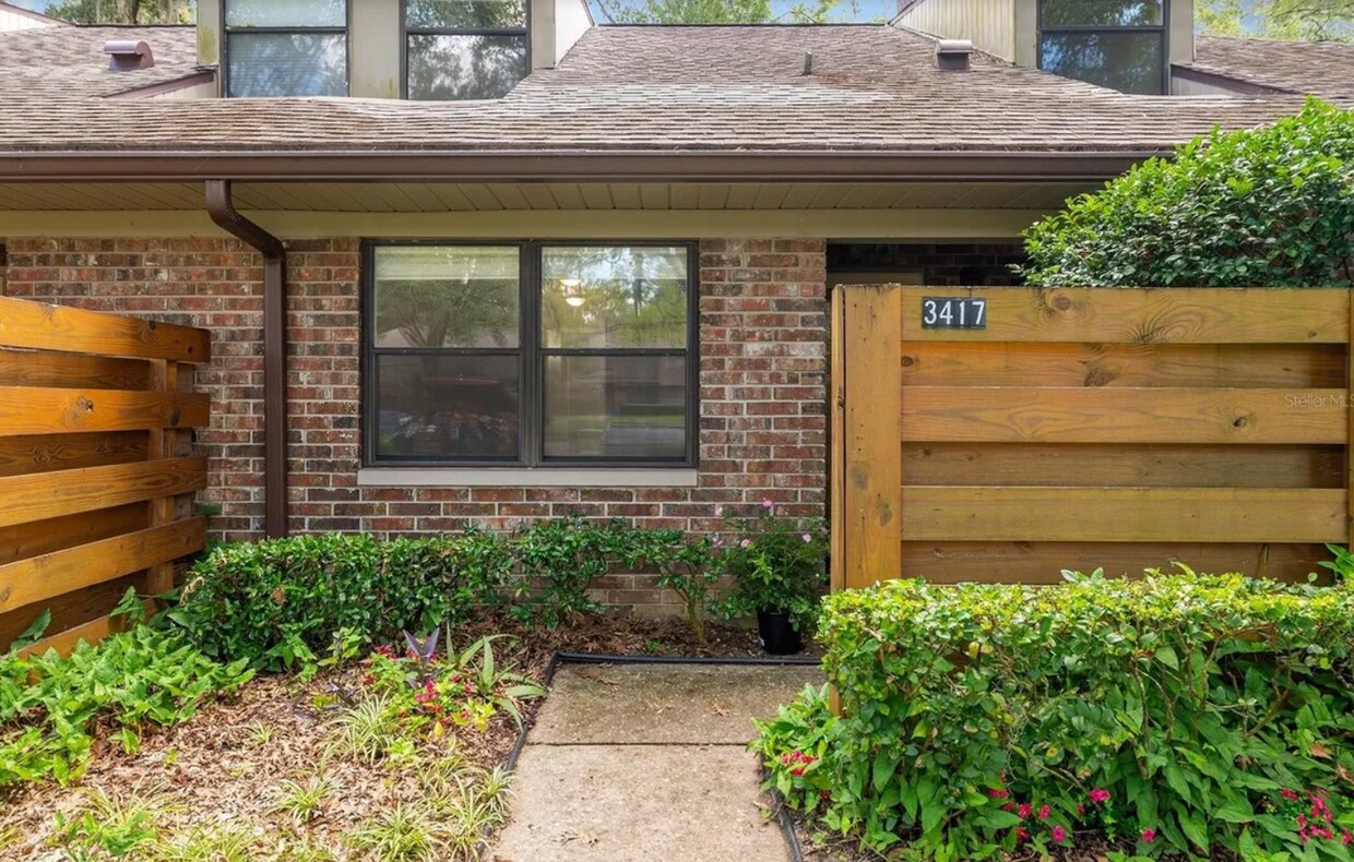 Foto principal - 3417 NW 53rd Ter