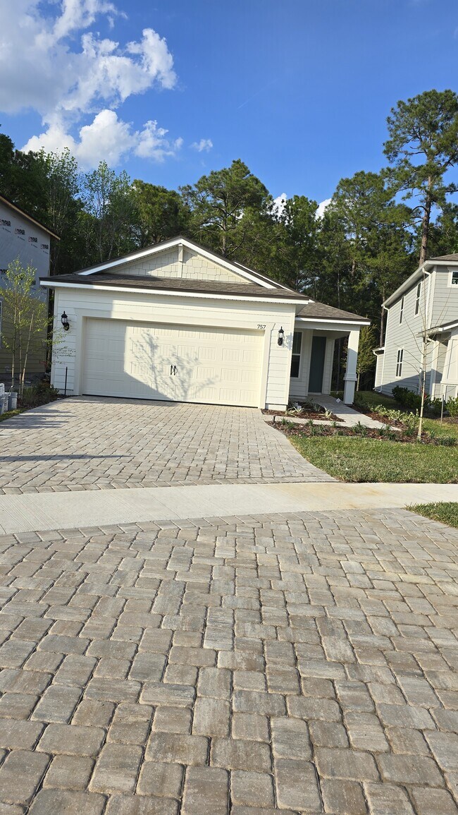 Building Photo - 757 Blind Oak Cir