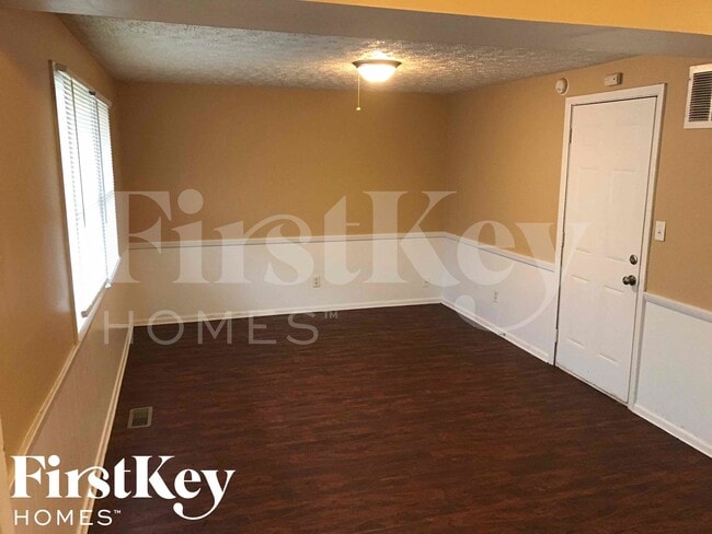 Building Photo - 10019 Catalina Dr