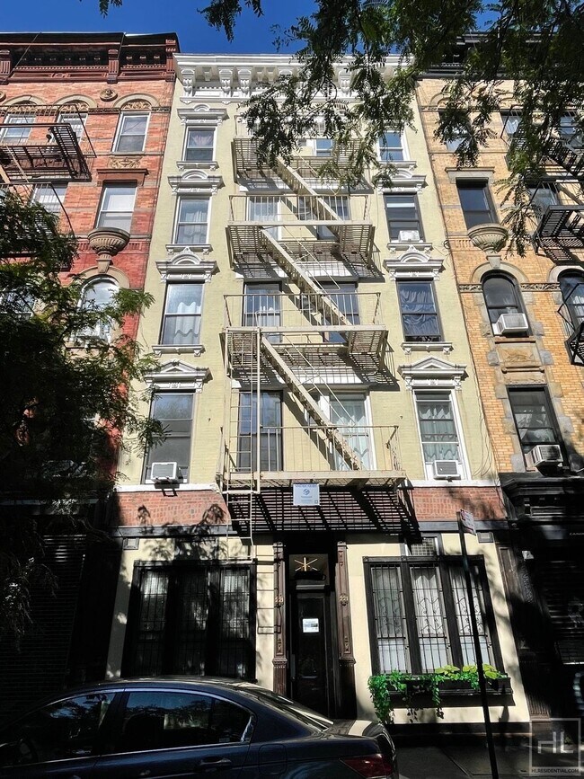 Foto del edificio - MOTT ST.
