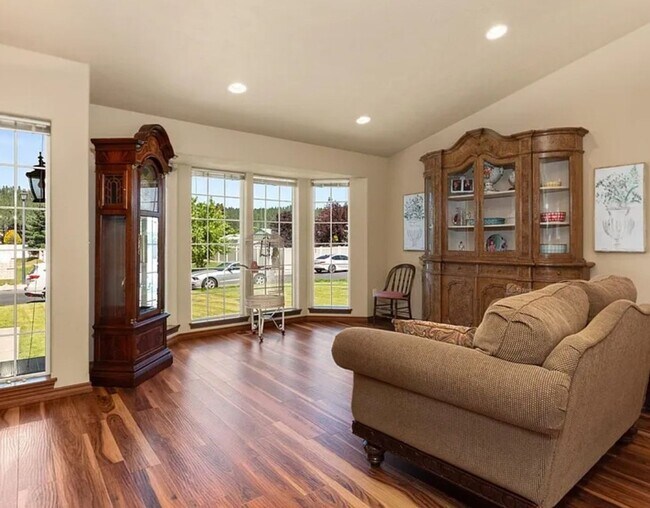 Foto del edificio - 9602 E Hoffman Ln