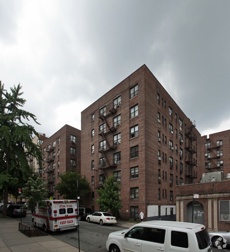 80 - 88 Bennett Ave - 80-88 Bennett Ave