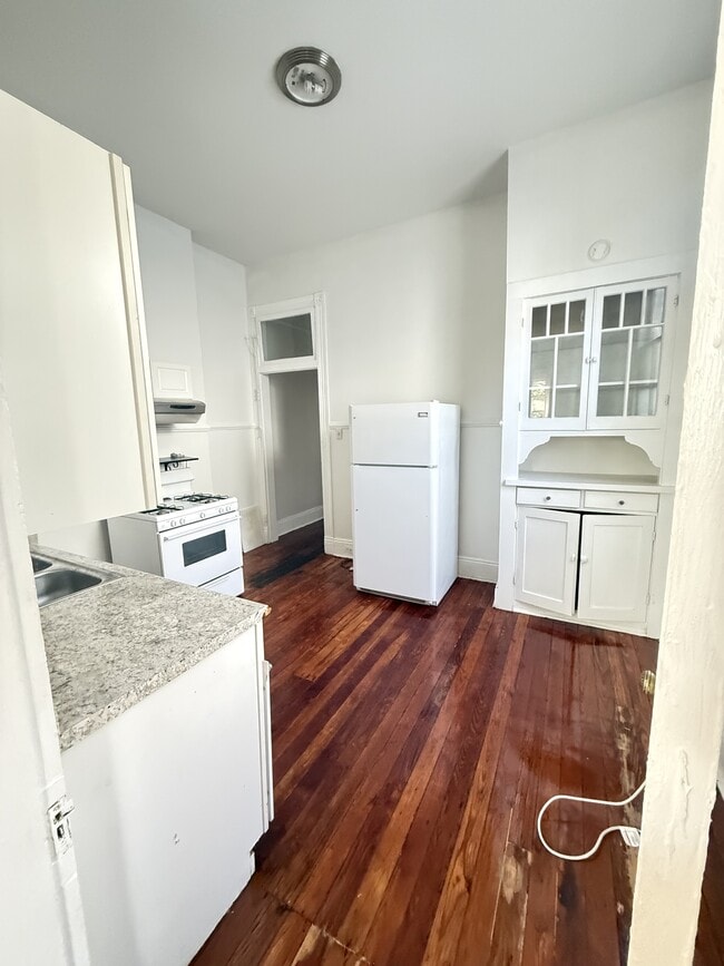 Building Photo - 5226 Perrier St