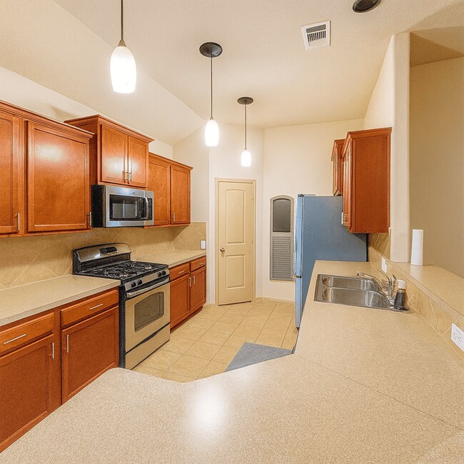 Foto del edificio - 6628 Hawkins Hill Ln