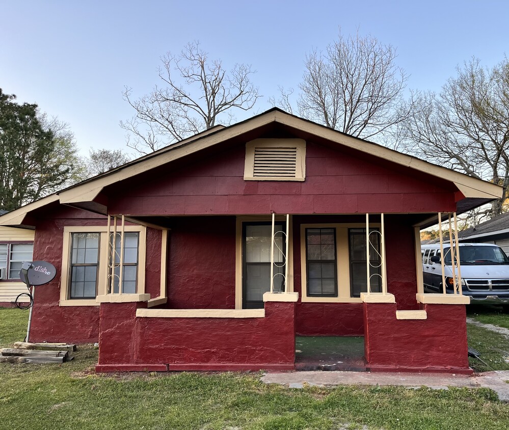 Welcome Home - 1038 Springfield Ave