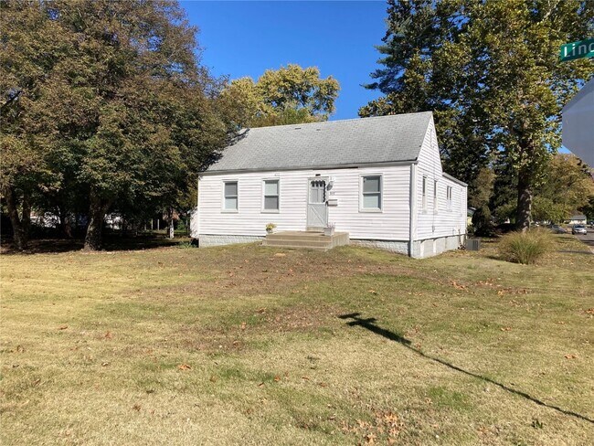 Foto del edificio - 915 Lindsay Ln