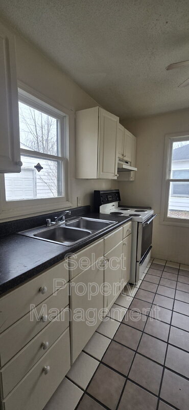 Foto del edificio - 4405 S Colonial Ave