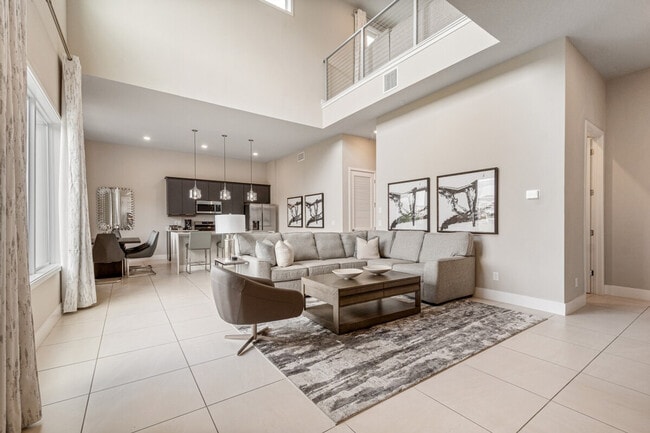Building Photo - 7740 Sandy Ridge Dr