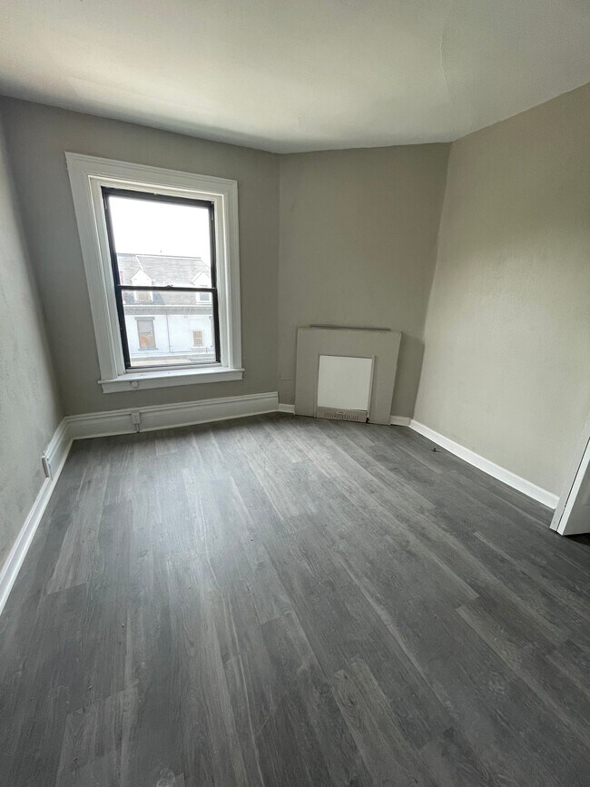 Foto del edificio - 4901 Friendship Ave