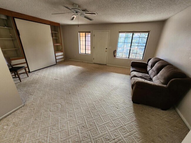 Foto del edificio - 1084 Tower Butte Dr