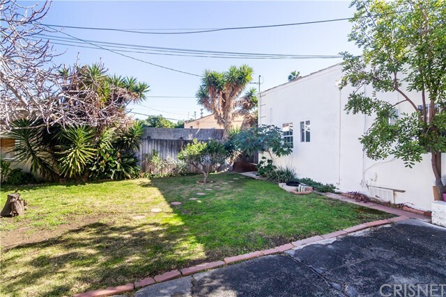 Primary Photo - 421 Myrtle St