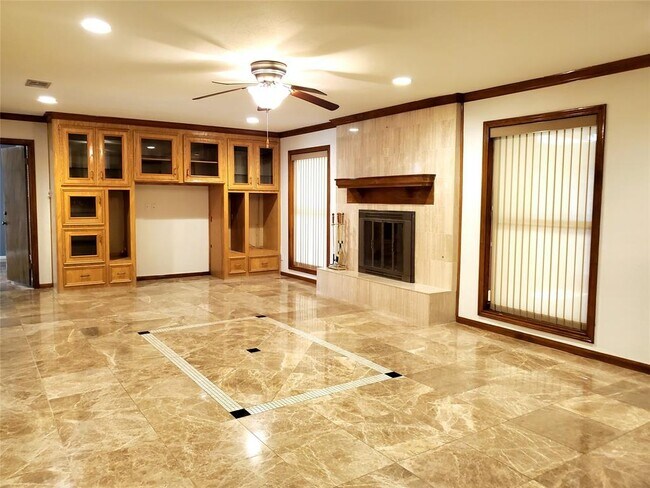 Foto del edificio - 1102 Suwanee Ln
