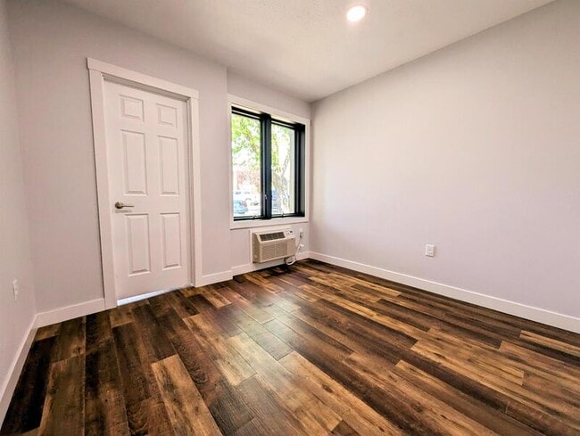 Foto del edificio - 413 Jefferson St