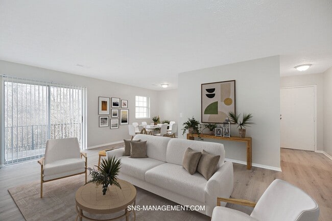 Interior Photo - Savannah Heights Apartments