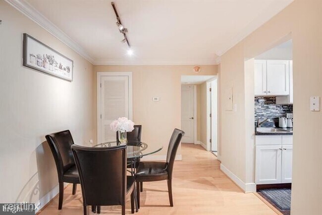 Foto del edificio - 2 br, 1 bath Condo - 2841 Gainesville St S...