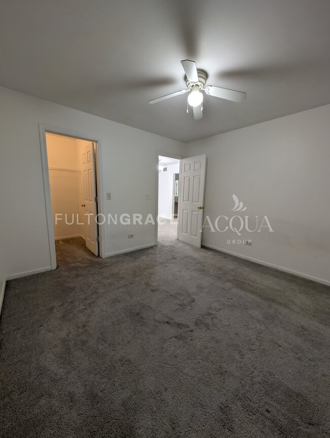 Building Photo - 2551 Oak Tree Ln