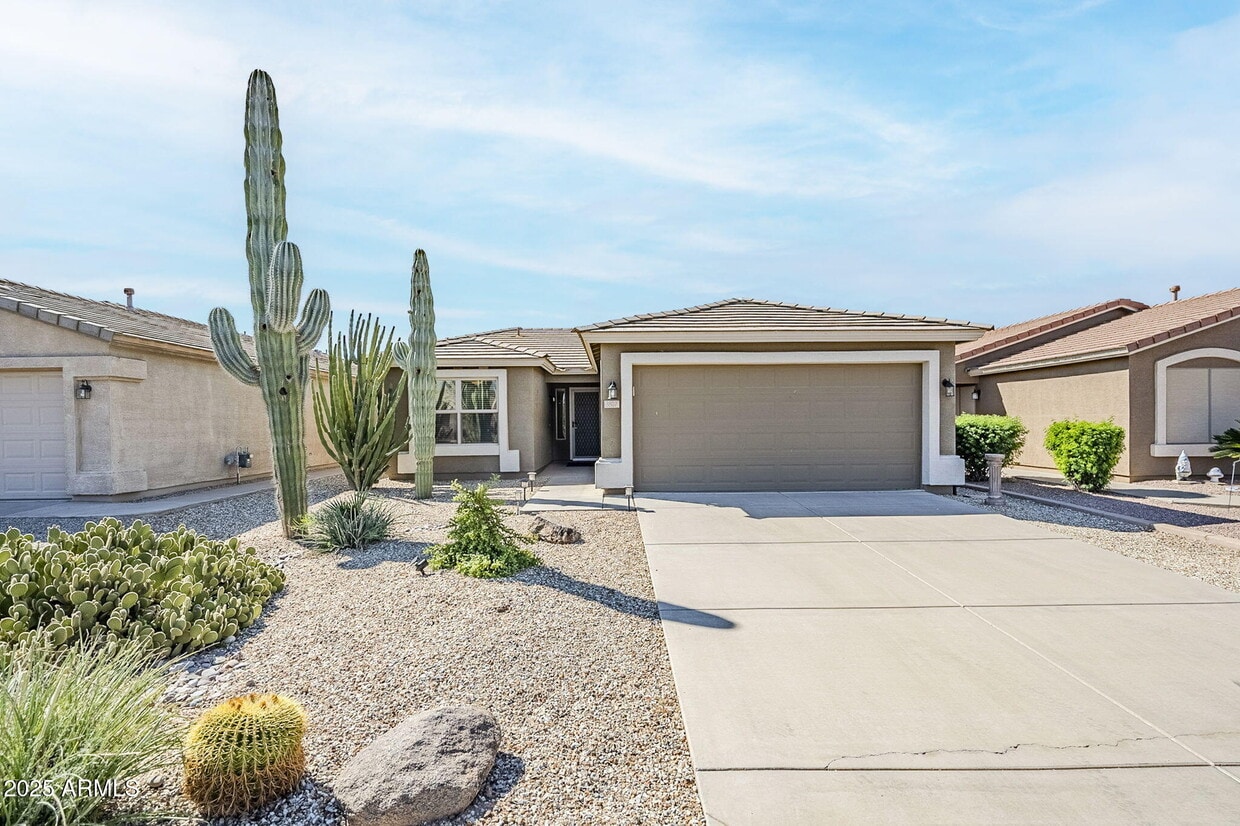Primary Photo - 3807 E Hazeltine Way