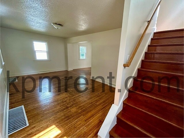 Foto del edificio - 1206 10th St NW