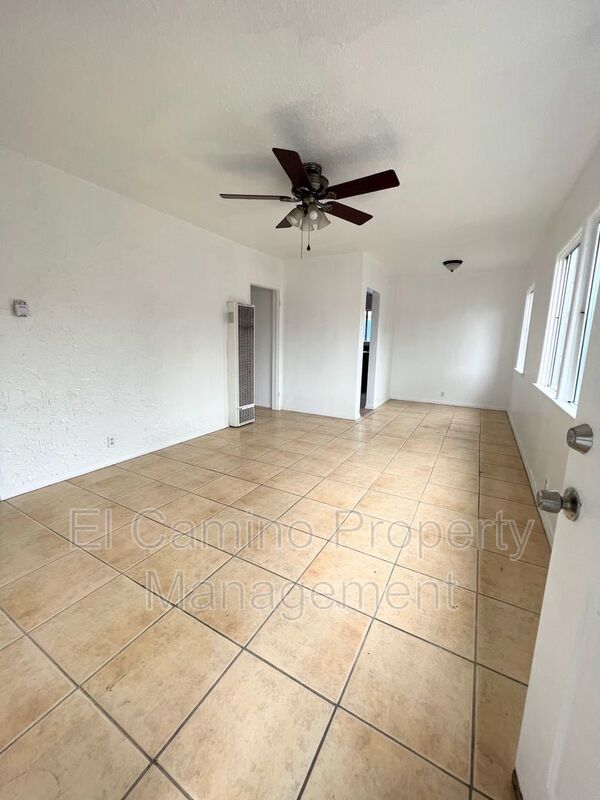 Foto del edificio - 15514 S White Ave