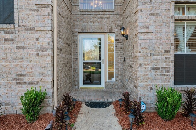 Foto del edificio - 3403 Hickory Creek Dr