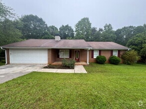 Building Photo - 4055 Sharon Dr