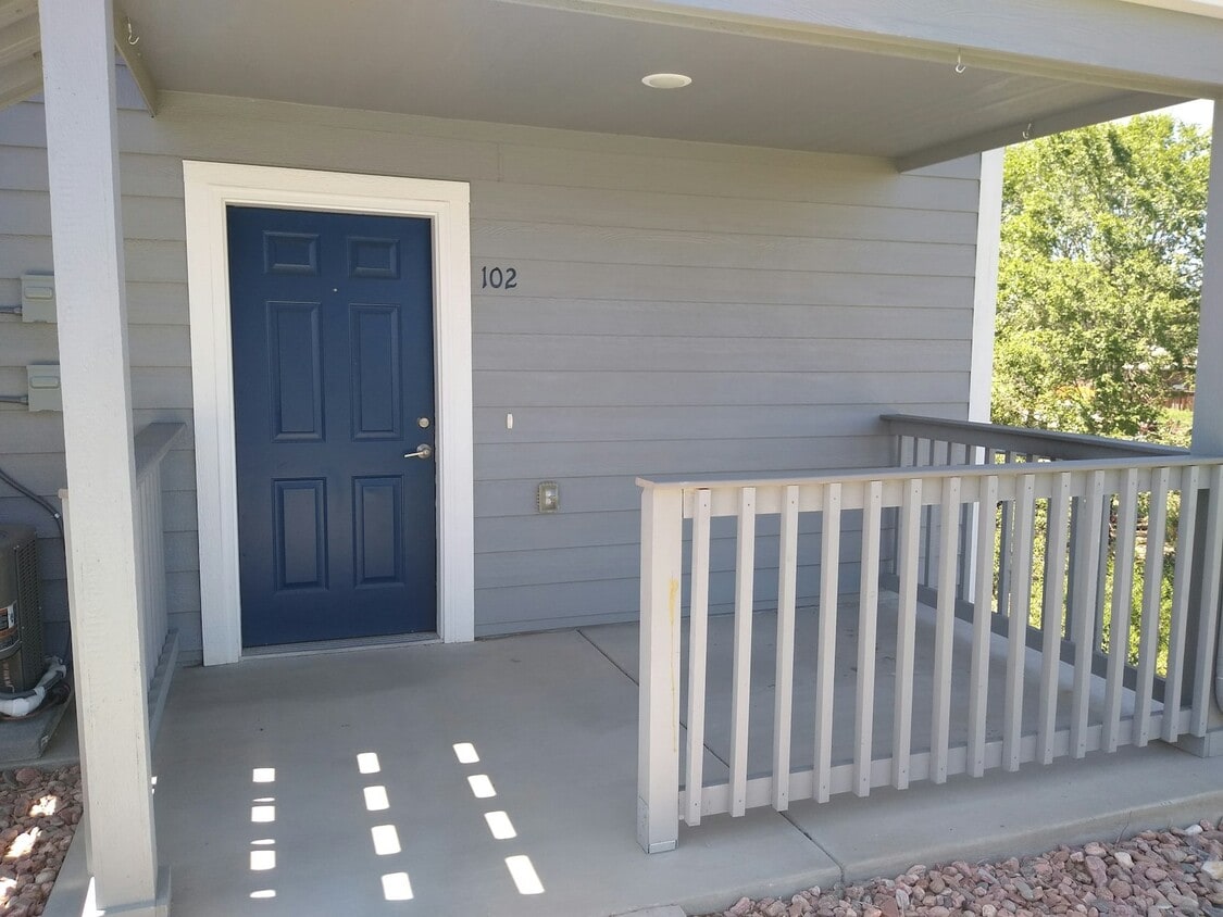 Photo - 1728 Hampton South, Unit 102