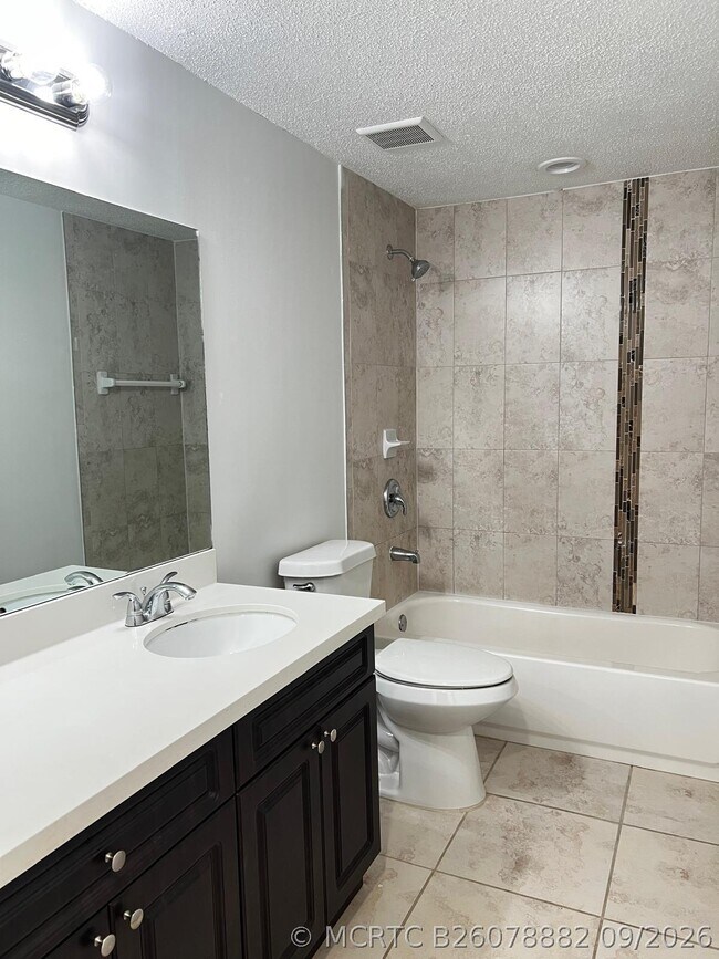 Foto del edificio - 3305 NW 101st Ave