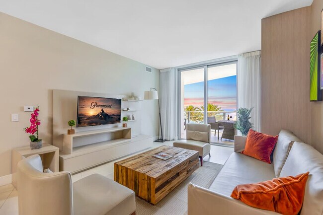 Foto del edificio - 4011 S Ocean Dr