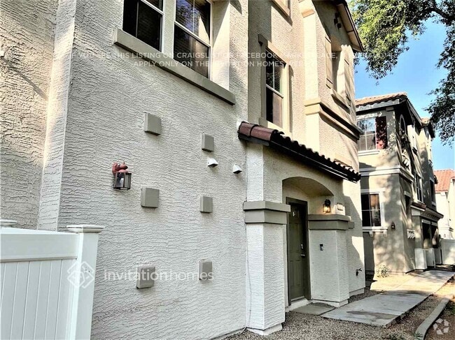 Building Photo - 9233 E Neville Ave