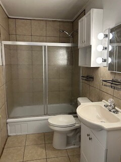 Foto del edificio - 2 bedroom, 1 bath duplex.