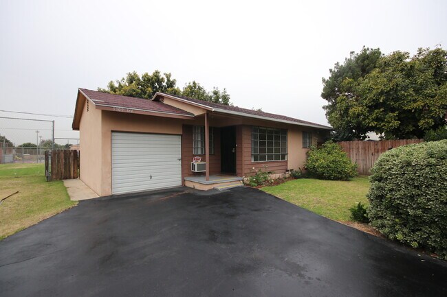 Building Photo - 5309 Walnut Grove Ave