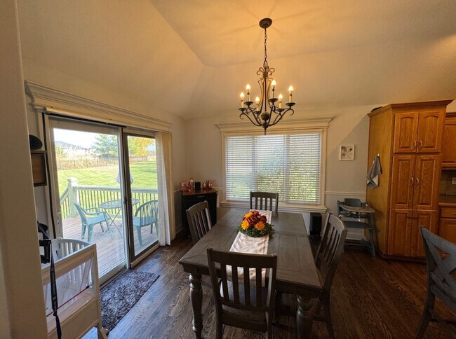 Foto del edificio - 1380 Stone Creek Dr