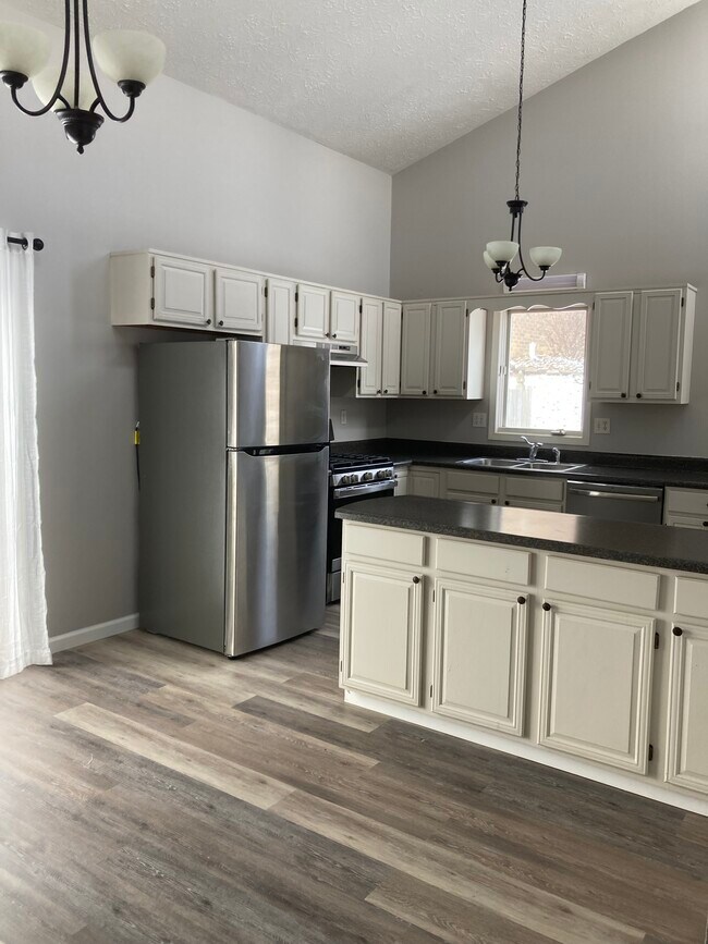 Foto del edificio - 6 Coolview Ln