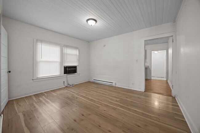 Foto principal - 313 Burton Ave