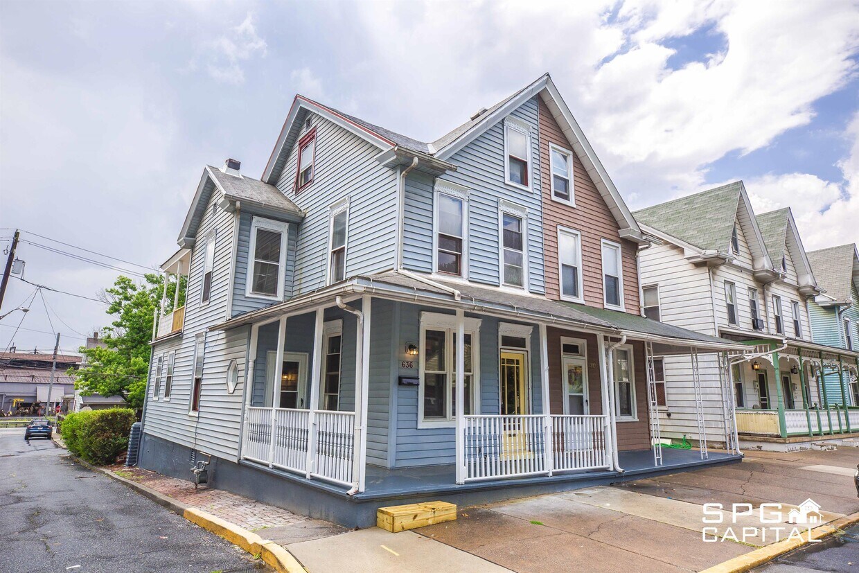 Primary Photo - 636 S 2nd St