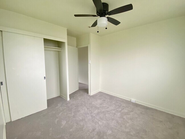 Foto del edificio - Mililani 2 Bed, 1 Bath Rental with Washer + Dryer
